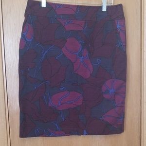 Ann Taylor Loft Plum Floral Pencil Skirt sz 10